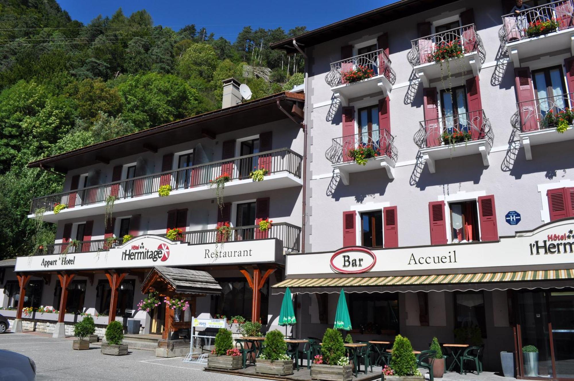 Hotel Et Appart'Hotel De L'Hermitage Thones Luaran gambar