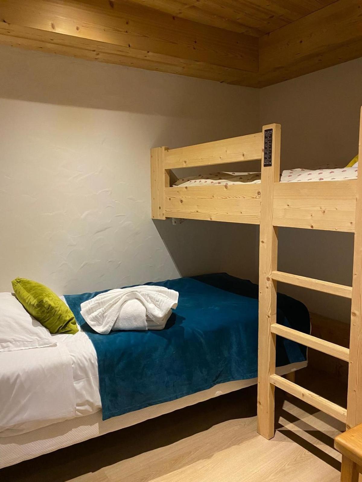 Hotel Et Appart'Hotel De L'Hermitage Thones Luaran gambar