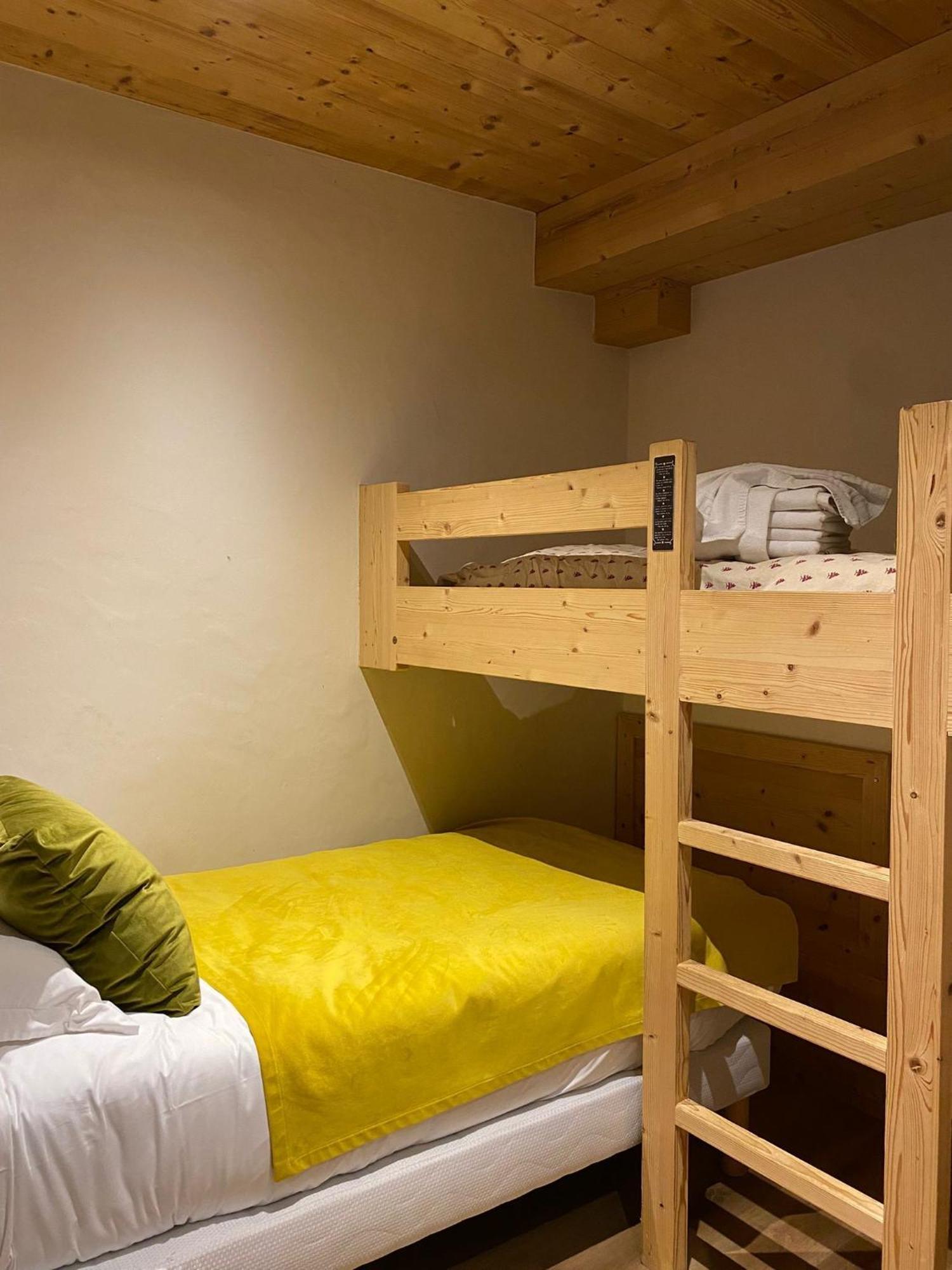 Hotel Et Appart'Hotel De L'Hermitage Thones Luaran gambar